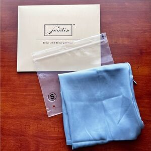 Light Blue Silk Pillowcase